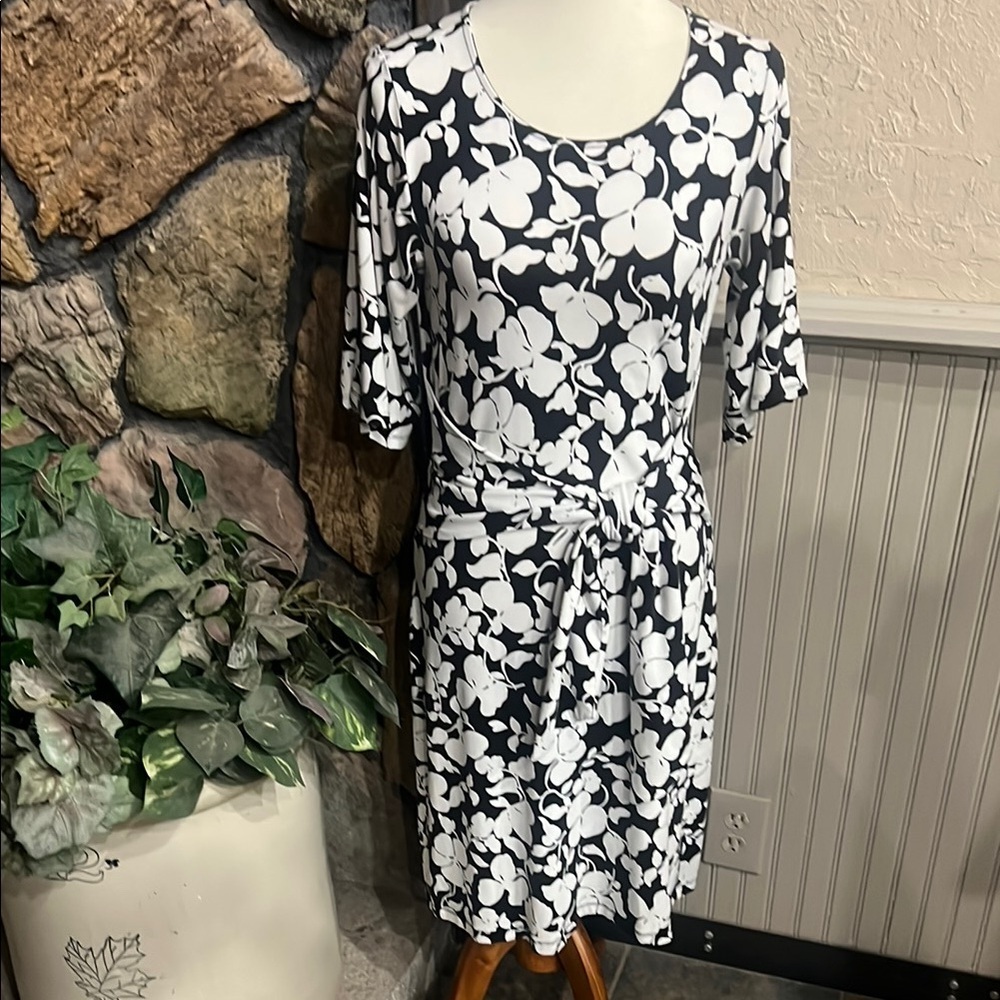 Ann Taylor Black and White Floral Dress